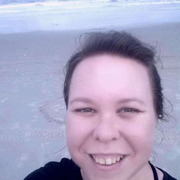 Meet your Posher, Jennifer - Picture 1 of 1